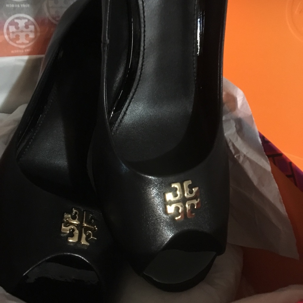 Tory Burch peep toe wedge 10